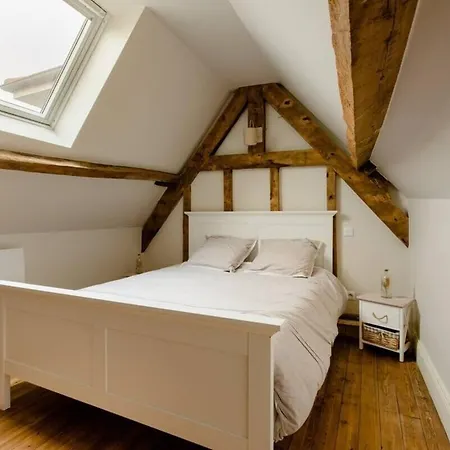 Semesterbostad Les Warenne *